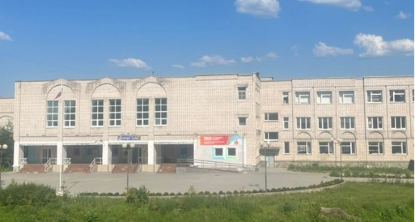 В Гороховце стартовал ремонт кровли школы № 3