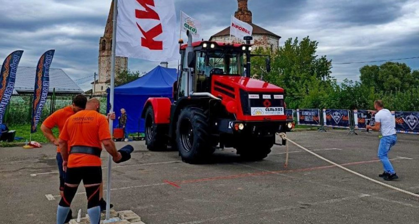 Во Владимире провели работы по уборке и окосу травы