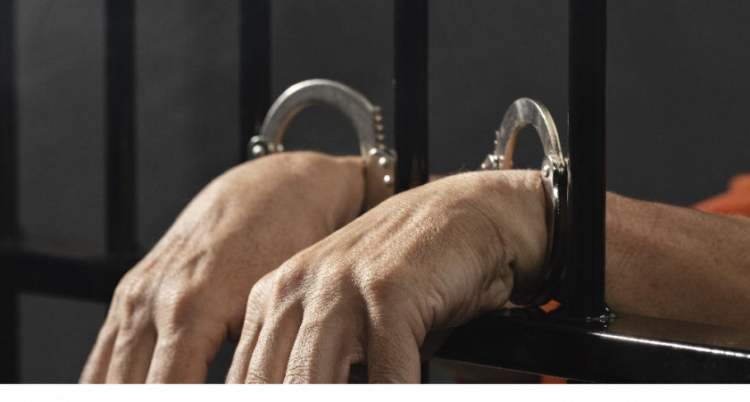 В Муроме задержан 18-летний курьер аферистов после кражи 387 тысяч рублей у бабушки