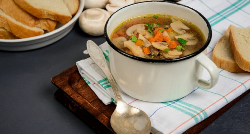 Не все съедобные грибы подходят для супа: врач предупредила об опасных для бульона видах