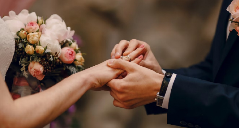 За один день во Владимирской области поженились 149 пар