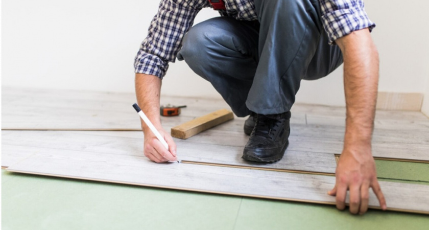 Копеечная замена ламинату: уложил в один слой - пол будет теплющий