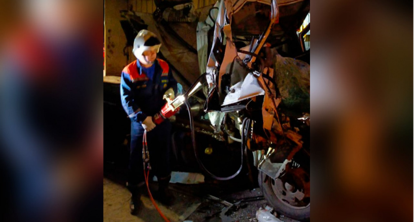 В Петушинском районе спасатели деблокировали тело погибшего в ДТП водителя