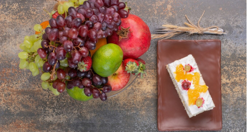 Ученые назвали ягоду, которую лучше не давать детям: боли в животе, аллергия и набор веса обеспечены