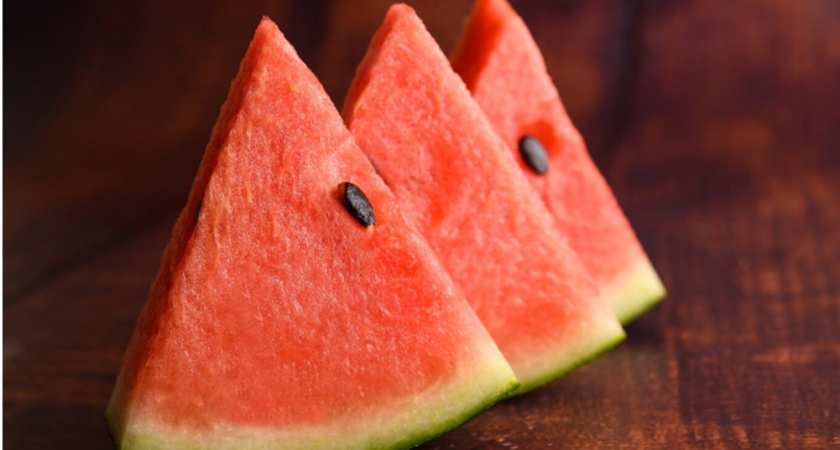 Как понять, что арбуз напичкан химией: эксперт подсказал, как это можно определить