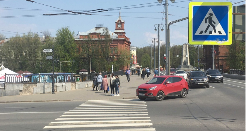Ушлые водители стали выходить из автомобиля при проверке документов: вот зачем они это делают