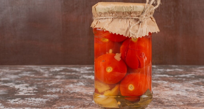 "Сахарные" помидоры на зиму: рассол такой вкусный исчезает быстреее помидоров - без заморочек и стерилизации