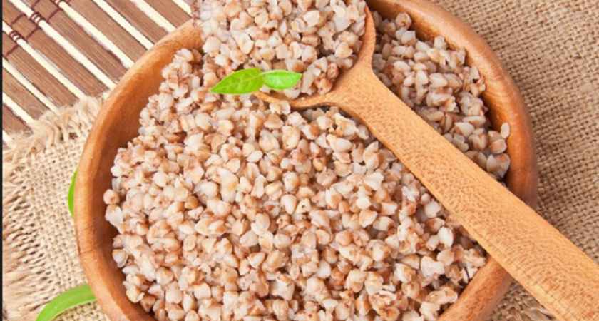 Почему-то почти никто так не готовит гречку, а зря: так она получается в два раза вкуснее