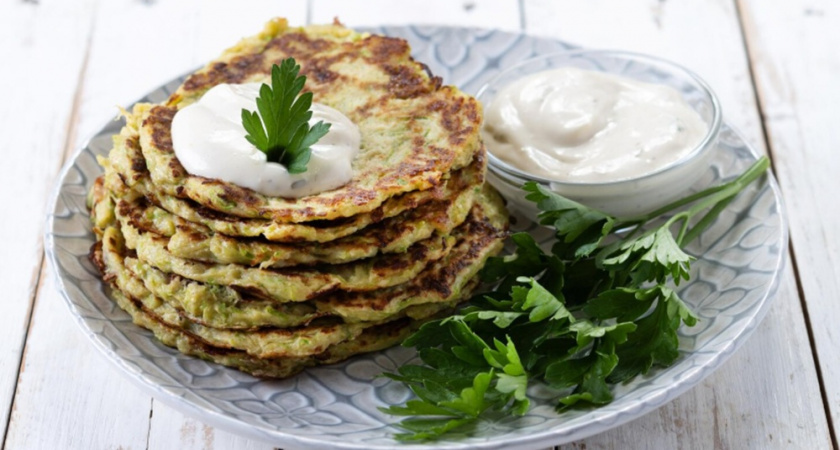 Все лето готовлю это блюдо из кабачков: аппетитное, вкусное и нежное - идеальный ужин на даче