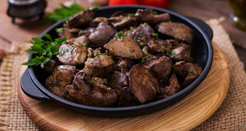 Как выбрать, подготовить и приготовить говяжью печень, чтобы она таяла во рту: советы эксперта и лучшие рецепты