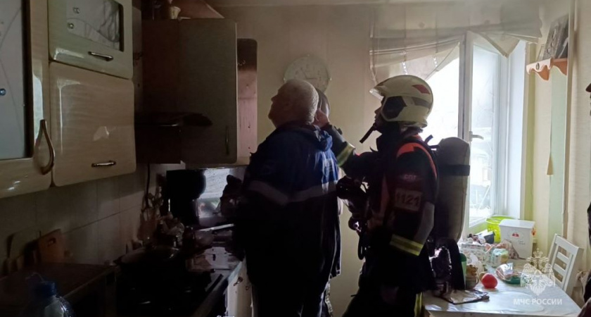 В результате пожара на Белоконской улице в областном центре были эвакуированы 15 человек