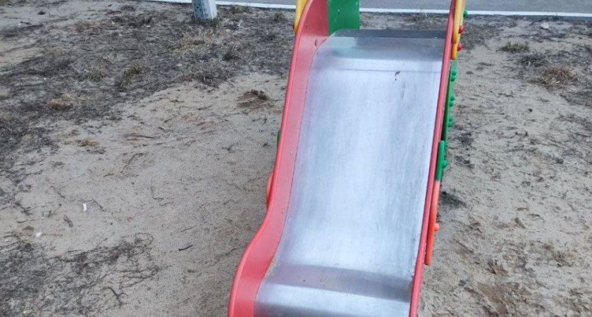 Детскую площадку во Владимире отремонтировали после выявления нарушений
