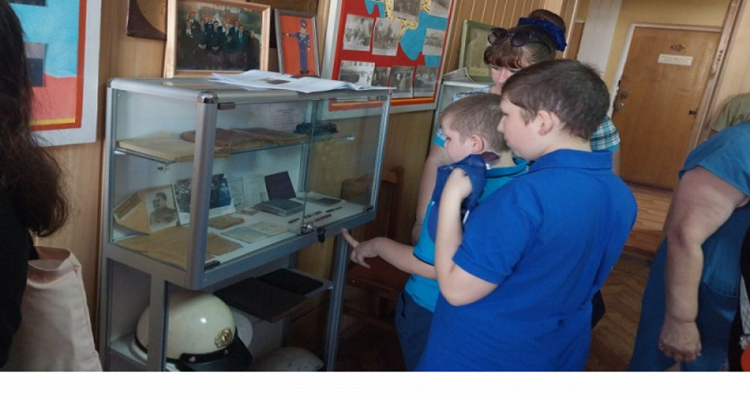 В Меленках воспитанники социально-реабилитационного центра побывали в музее полиции