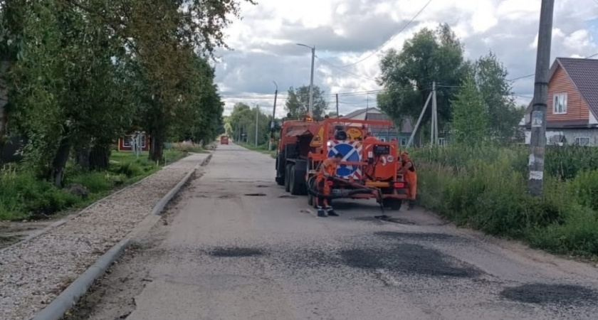 В Гусь-Хрустальном начался ямочный ремонт на проблемных участках дорог