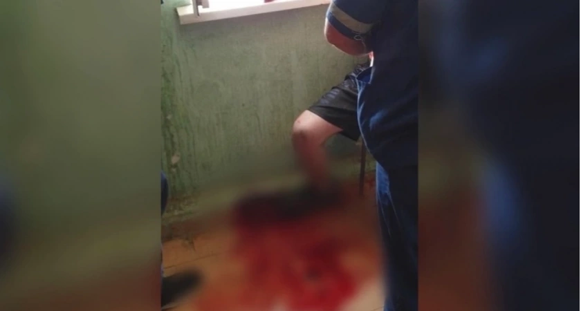 Спасатели Владимира помогли двоим порезавшим себя мужчинам