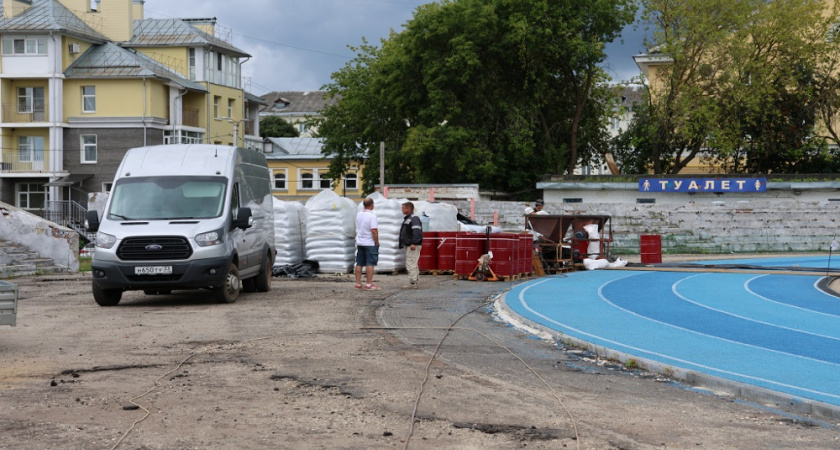 Во Владимире привели в порядок футбольное поле стадиона "Лыбедь"