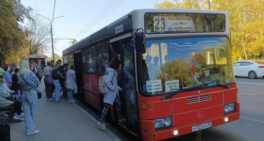 Прокуратура Владимира заставила убрать с рейсов 9 дымящих автобусов