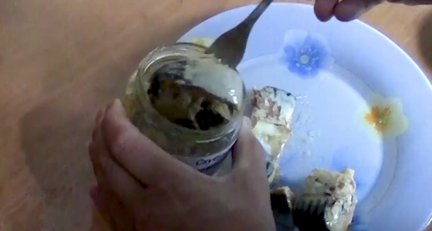 "Пожалел только об одном": честный обзор консервов из «Чижика»: стоит ли брать скумбрию за 100 рублей