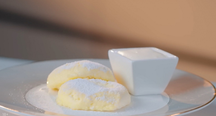 Вместо привычных сырников: Константин Ивлев поделился фирменным рецептом творожников