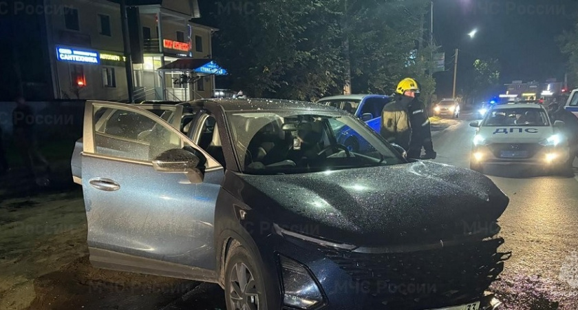 МЧС Владимирской области ликвидировало последствия ДТП в Киржаче