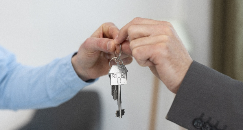 Сирота из Меленок получит квартиру от государства