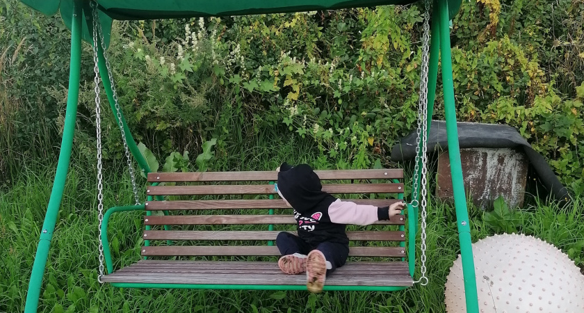 Спасатели Коврова помогли малышу, который застрял головой в детском стульчике