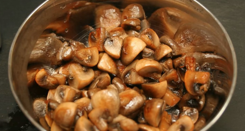 От сморчков до шампиньонов: сколько нужно варить грибы до готовности - запомните эти важные правила