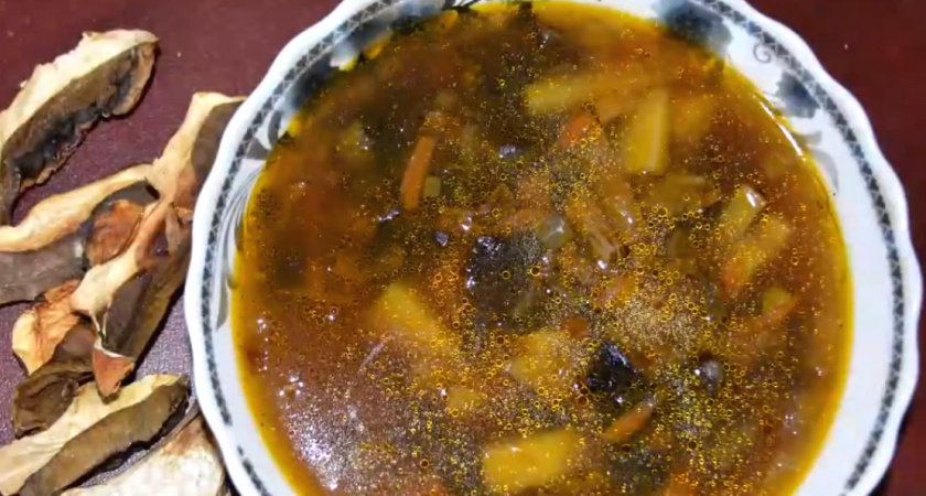 Грибной суп, который может навредить: врач предупреждает об опасности популярных грибов