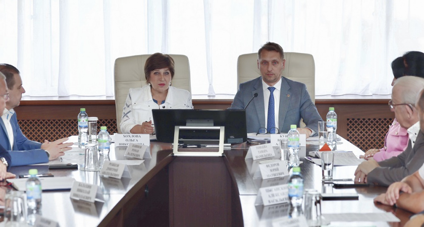 Депутаты Законодательного Собрания обсудили с вице-губернатором вопросы здравоохранения