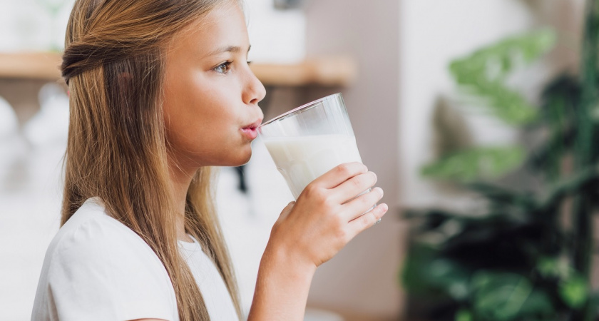 Цельное молоко - опасно для здоровья? Вот что говорят норвежские ученые и российские врачи