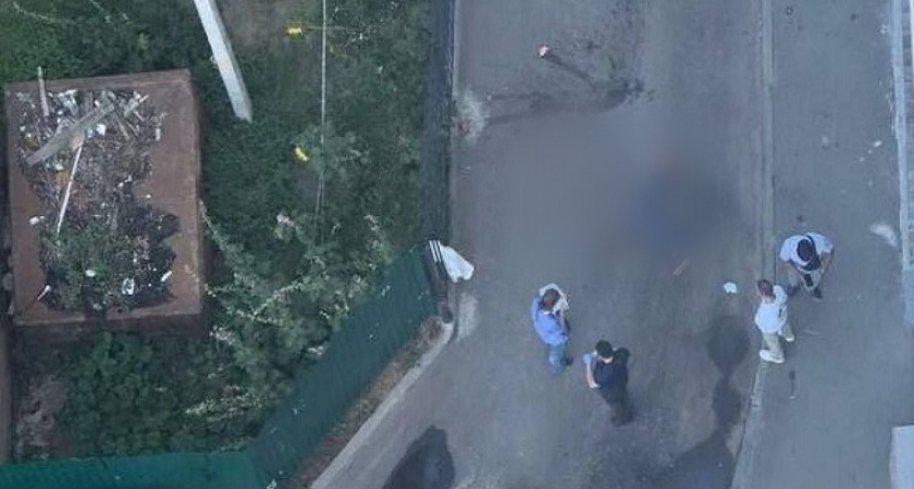 Мужчина разбился при падении с 18 этажа во Владимире