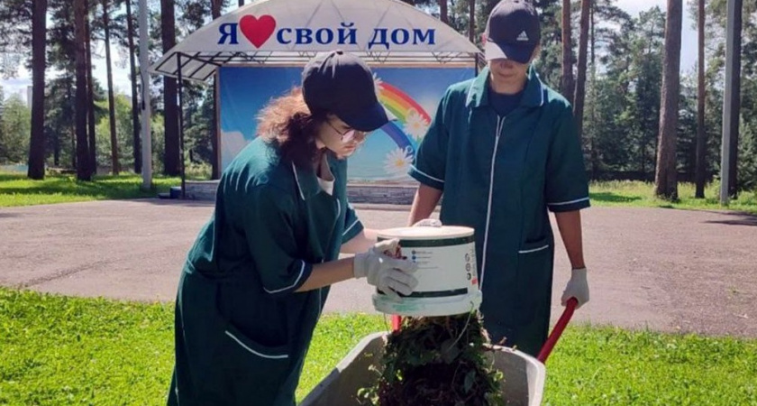 Почти 4 тысячи подростков во Владимирской области трудоустроили за лето