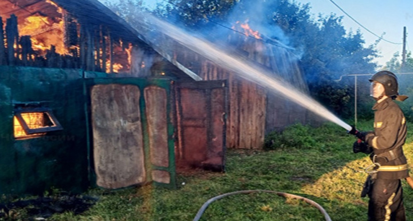 В Вязниковском районе сгорел многоквартирный дом