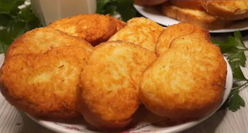 Так картошку вы еще не готовили. Рецепт "ленивчиков" на завтрак: возни меньше, чем с оладьями, а вкус — невероятный