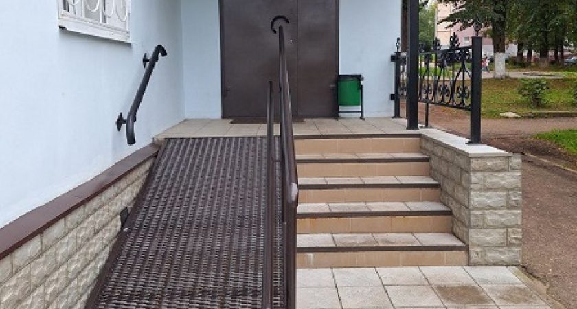 В Кольчугино салон оптики установил пандус после проверки прокуратуры