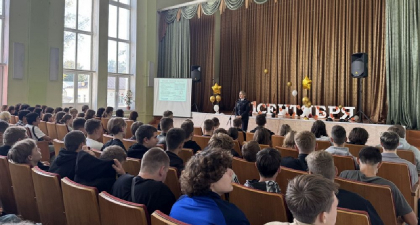 Во Владимире прошли беседы со студентами о дистанционном мошенничестве