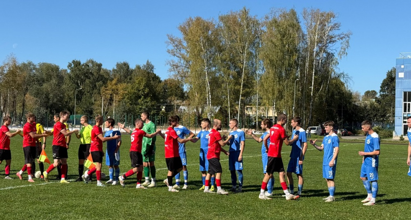 Команды из Петушинского и Покровского районов одержали победы в Чемпионате области по футболу