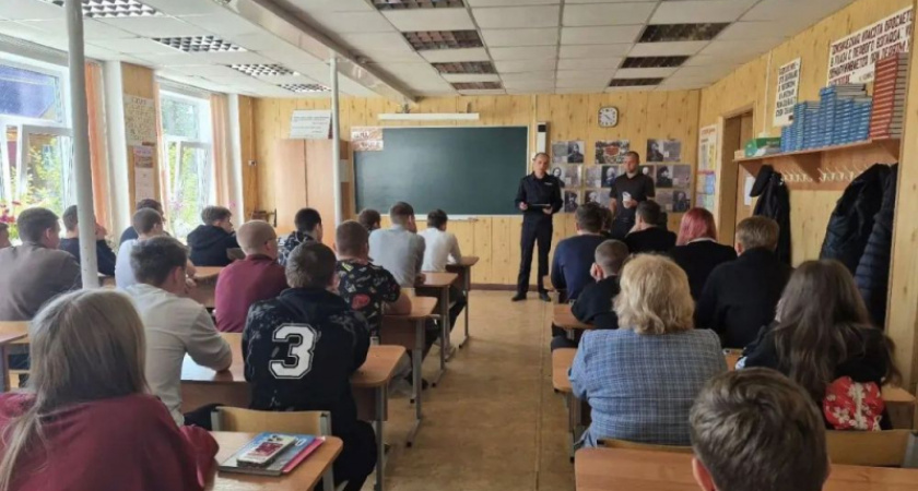 Во Владимирской области полицейские встретились со студентами двух колледжей