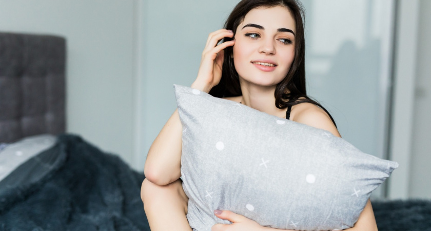 Старые подушки будут пахнуть чистотой, если соблюдать эти важные правила: как стирать правильно?