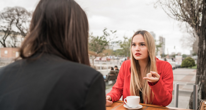 Слова-паразиты: 7 фраз, которые выдают неумных людей с головой