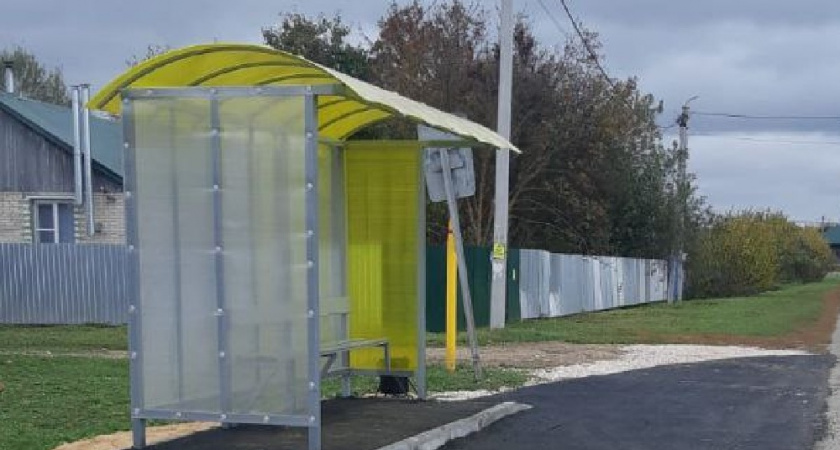 В Гороховецком районе отремонтировали остановки