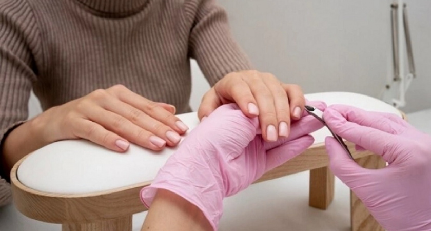 Денежный маникюр на октябрь для всех знаков Зодиака: лучшие цвета для привлечения богатства