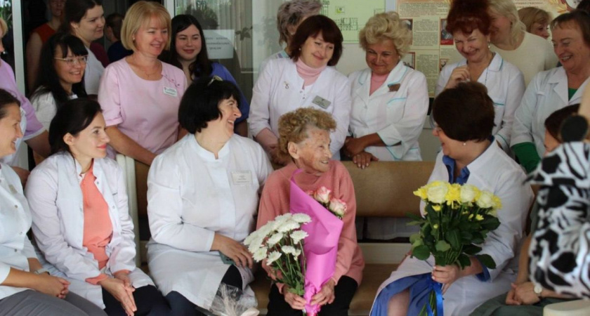 Владимирская область проводила на заслуженный отдых врача-долгожителя