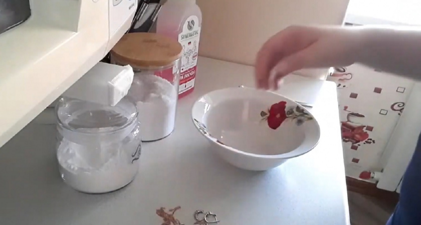 Перестаньте чистить содой эти 5 вещей: многие хозяйки допускают серьезные ошибки