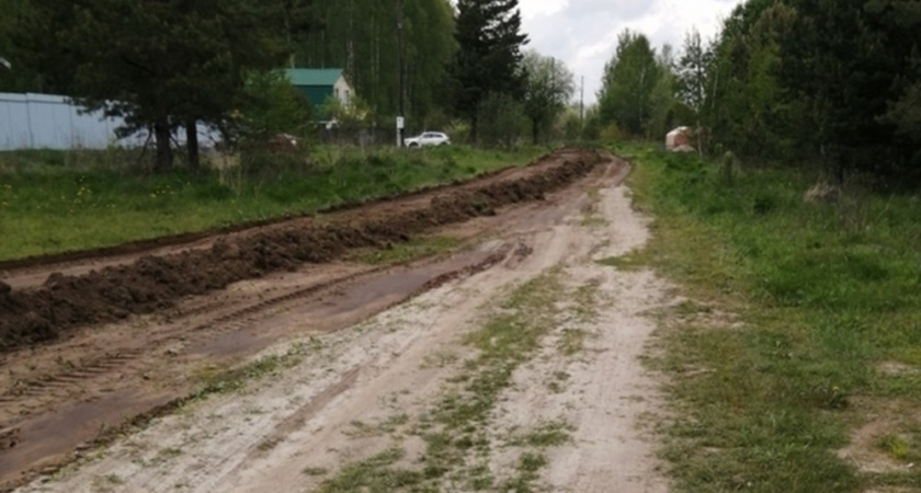 Дорогу в Красной Горбатке довели до критического состояния