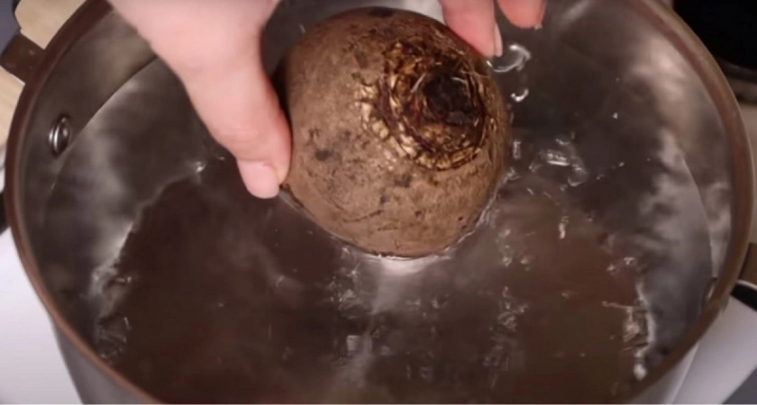 Готовим свеклу быстро и без запаха на весь дом: вам поможет одна хитрость