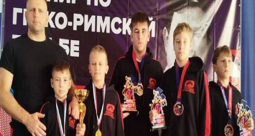 Ковровские борцы взяли пять наград на всероссийских соревнованиях