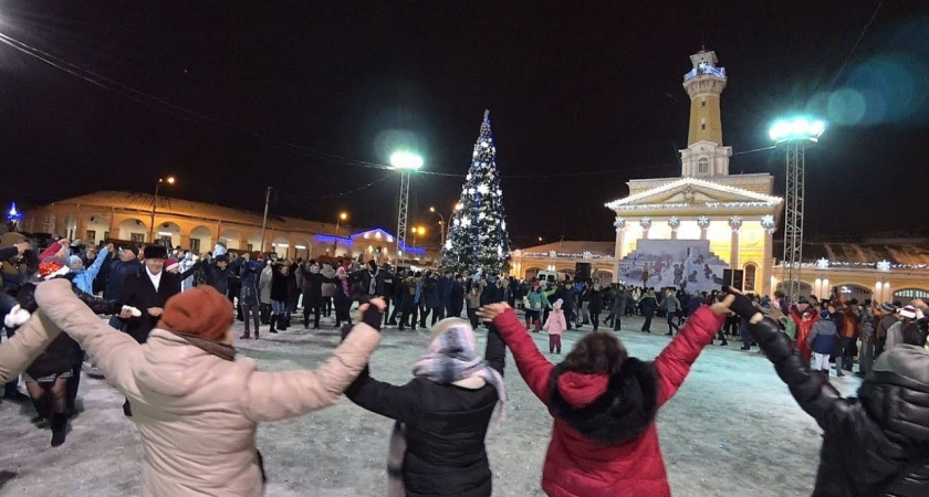 Куда поехать компанией на Новый год-2026: 8 самых выгодных направлений в России с падением цен