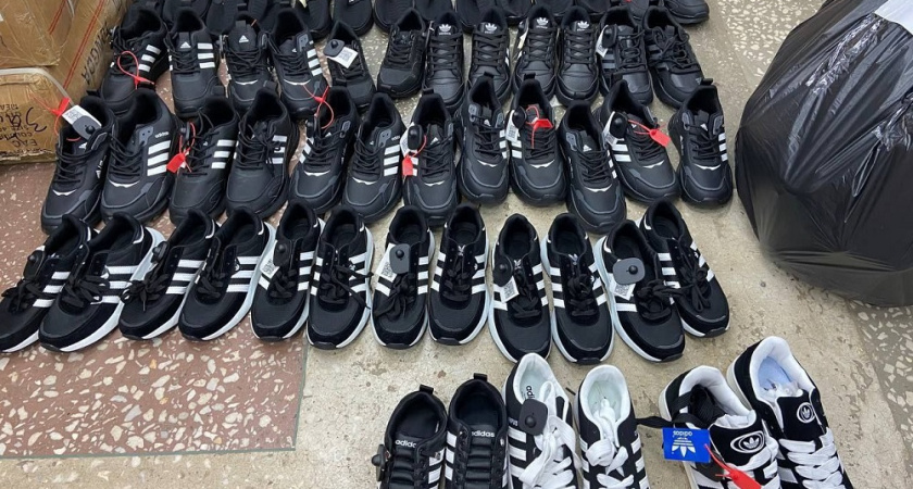 Жительница Вязников продавала фальшивый Adidas в Муроме