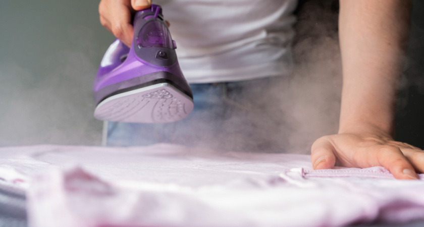 Как ухаживать за одеждой из деликатных тканей без использования утюга